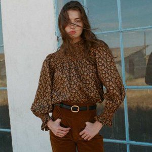 Doen Amoret Top in Noir Fleurs